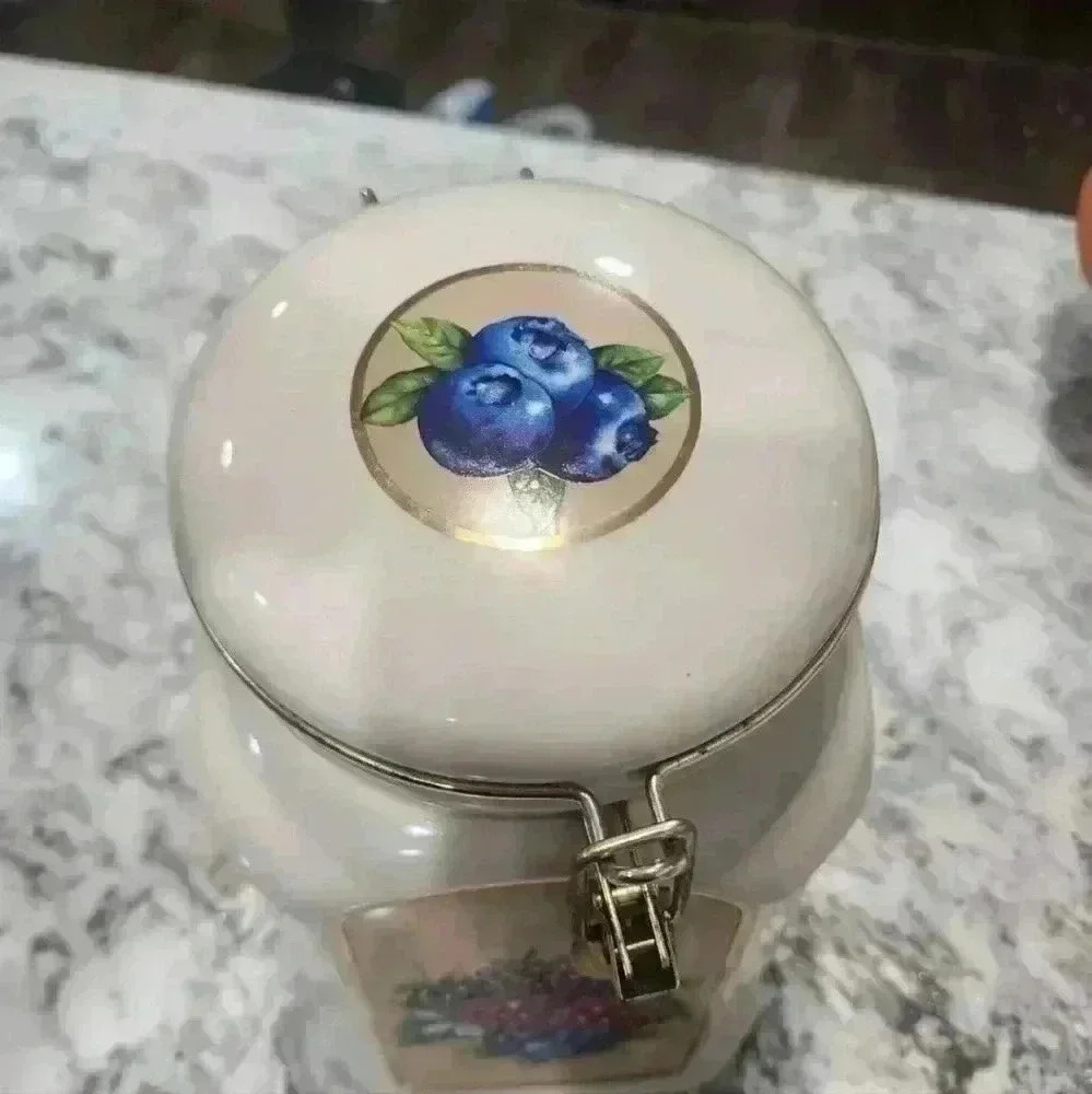 Knott’s Berry Farm Vintage Ceramic Cookie Jar Food Storage Container Good Cond. - Picture 5 of 7